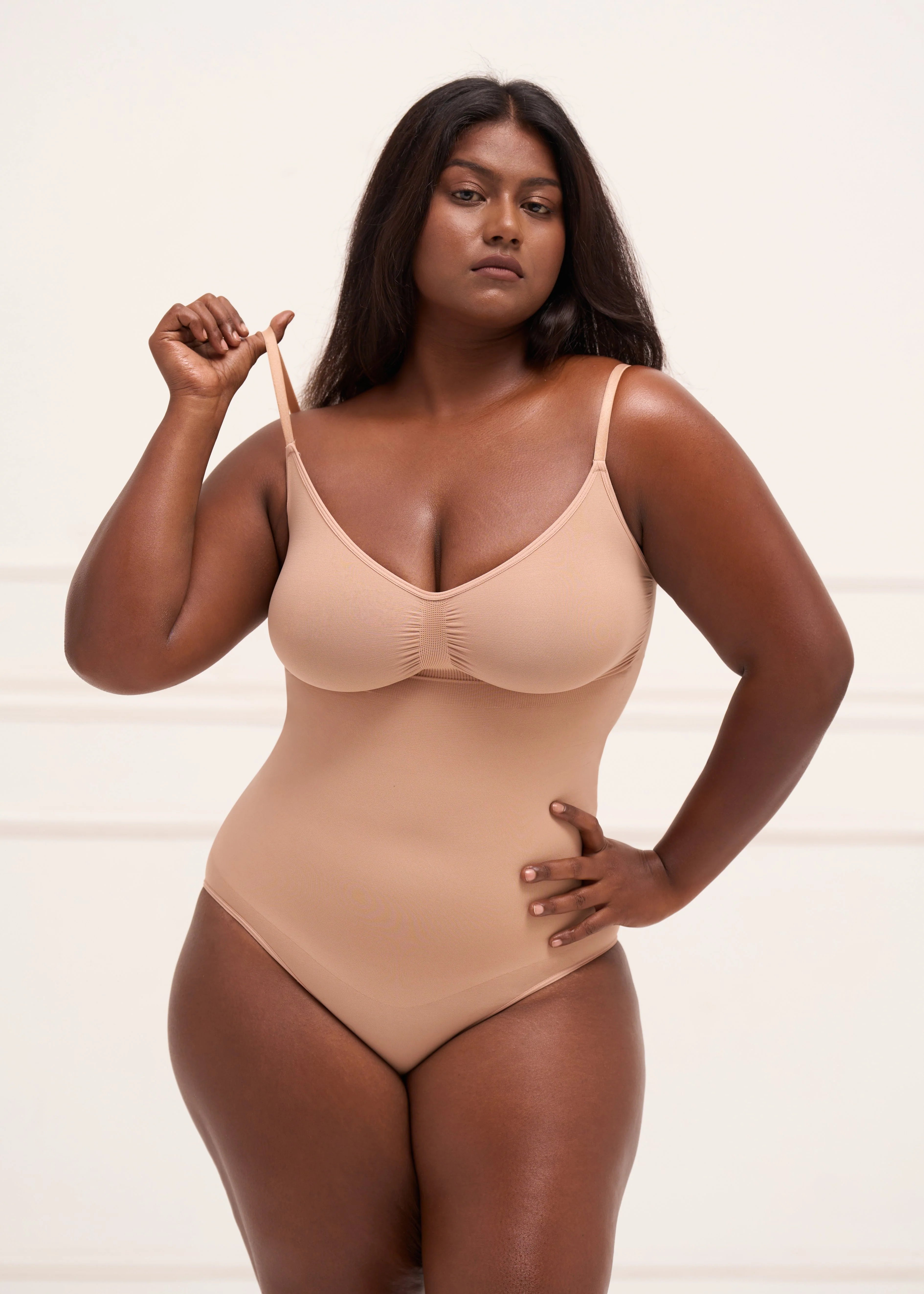 Seamless Sculpting Bodysuit – Tummy Control & Lift Shapewear for Women